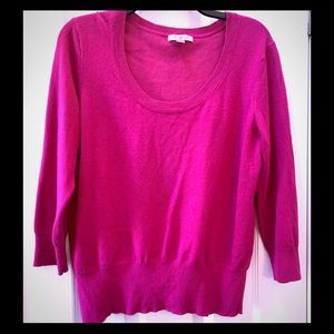 Lovely raspberry red Roz & Ali 3/4 sleeve sweater